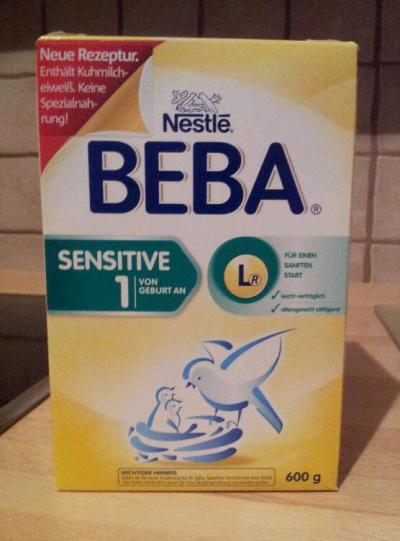 Bild zu Frage zu BEBA Sensitiv - Fläschchennahrung - Milch aus dem Fläschchen fürs Baby