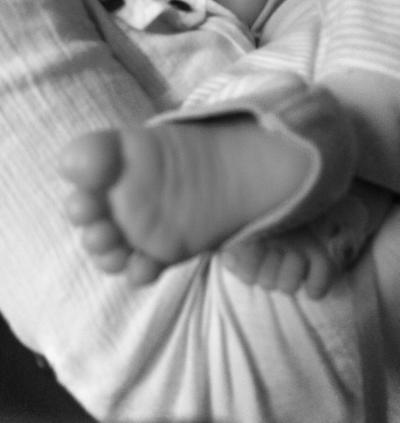 Bild zu Wie es ist vom eigenen Kind getrennt zu sein - Babys 1. Lebensjahr