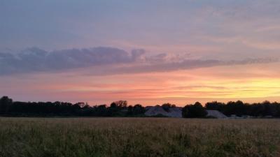 Bild zu Abendhimmel beim Gassi gehen - Forum und Treffpunkt für Omas