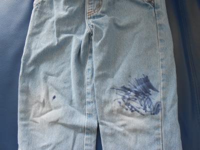 Bild zu Hose angemalt - Schwarze Farbe wie entfernen? - Mein Haushalt