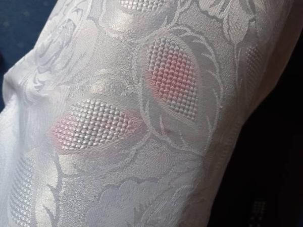 Bild zu Wachsflecke auf Tischdecke - Mein Haushalt
