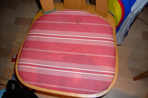 Bild zu hab meinen ersten stuhl neu bezogen - Alleinerziehend - Forum für alleinerziehende Eltern