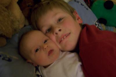 Bild zu Tinkerbell - Toffymama und ich :-) unsere Babys sind tatsächlich 3 Monate alt. - Schwanger mit 35 plus - Forum