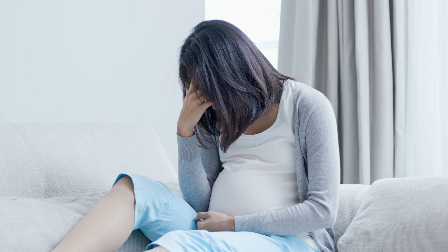 pregnant woman feel depression