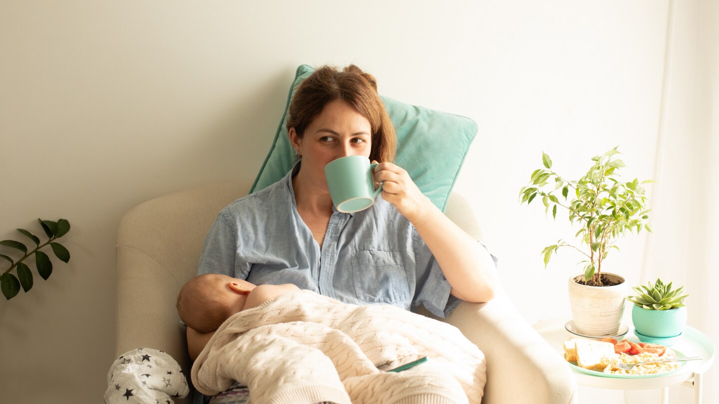 Woman drink tea