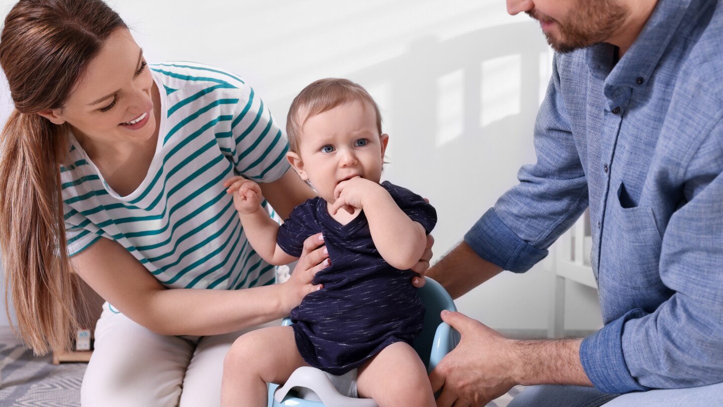 Baby auf dem Töpfchen