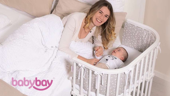 mama mit baby im babybay