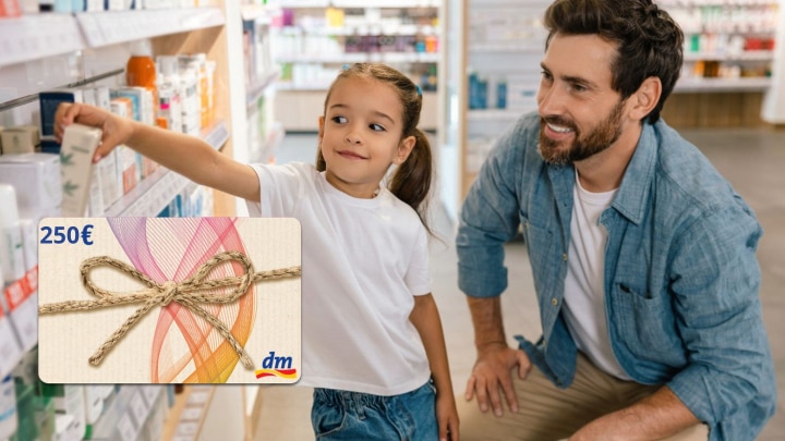papa und tochter beim einkaufen und dm-Gutschein
