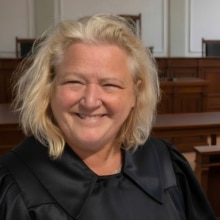 Anwältin Nicola Bader