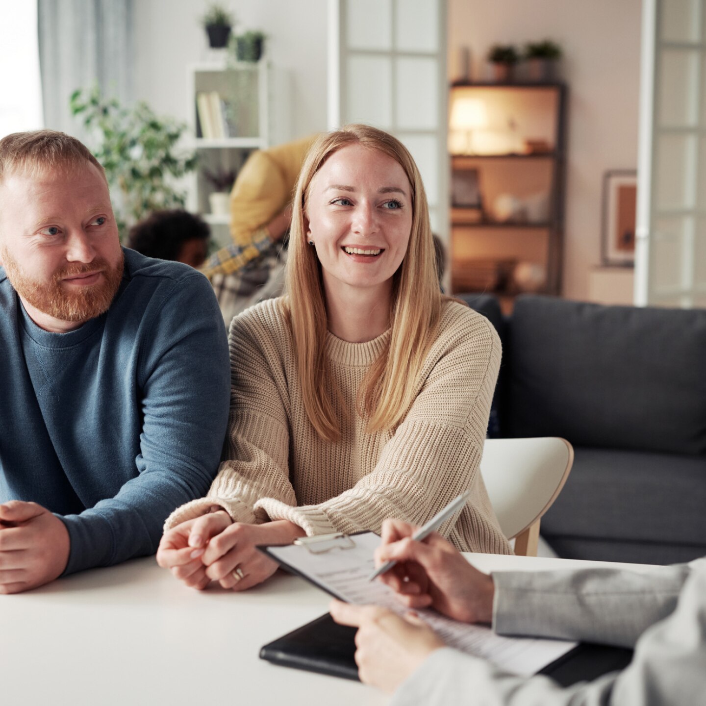 paar-bei-der-beratung