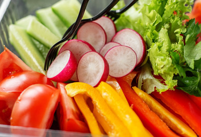 Salat im Glas - praktisch für unterwegs