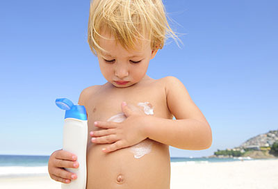 Empfindliche Kinderhaut: Sonnenschutz ist unverzichtbar